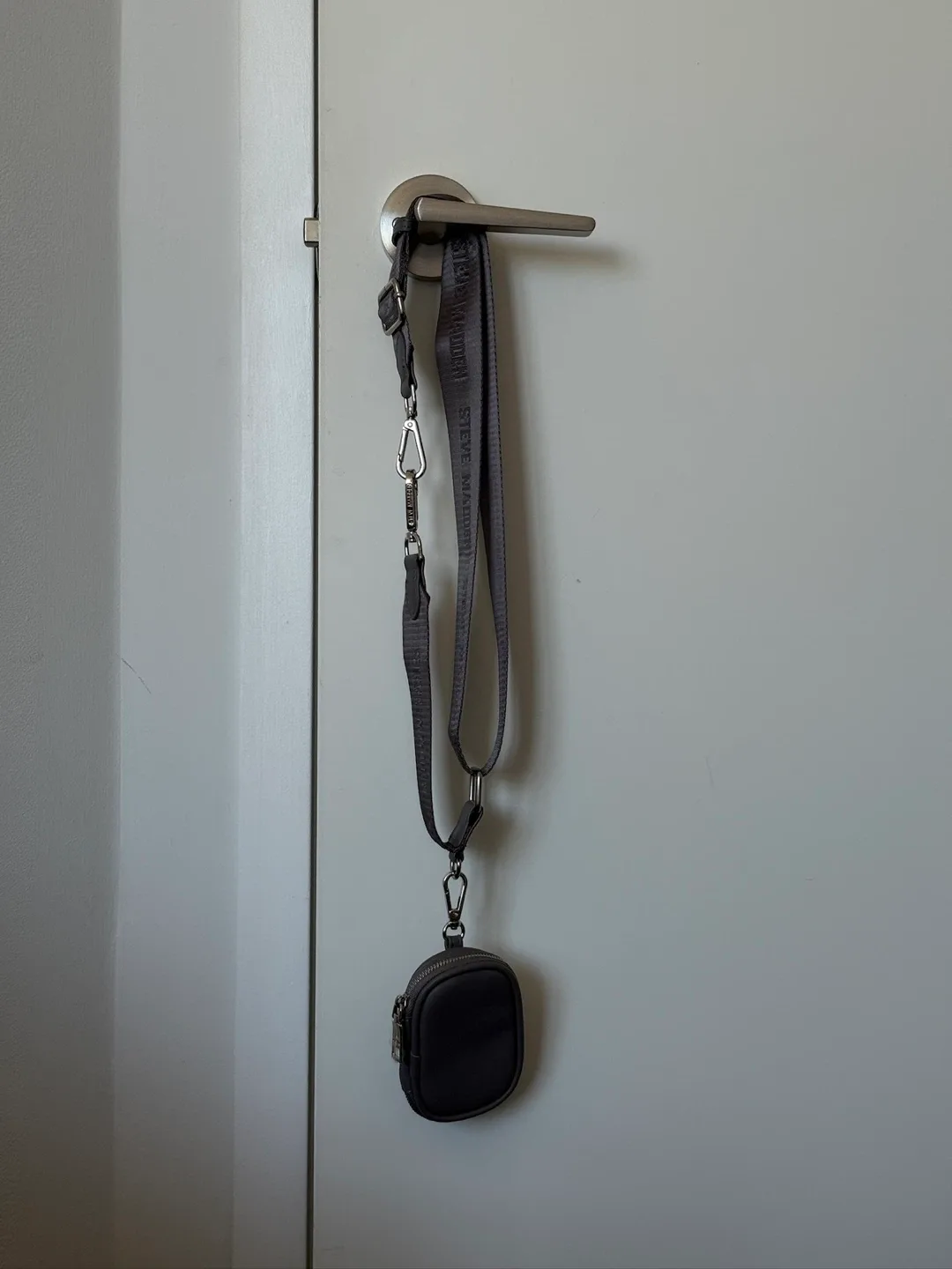 Steve Madden Lanyard Pouch - Grey