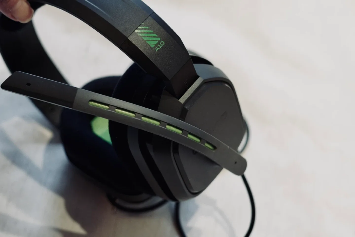 Astro A10 Gaming Headset - Black Lightning Green image indicator(5)