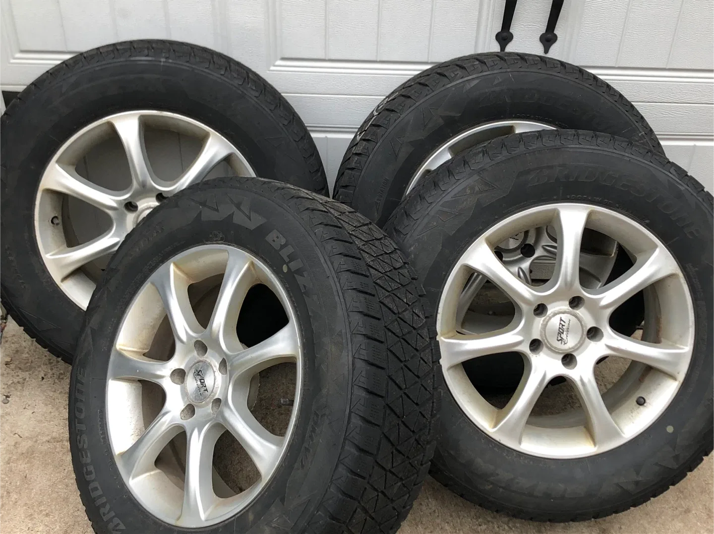 Bridgestone Blizzak Winter Tires on Sport Edition Rims image indicator(3)