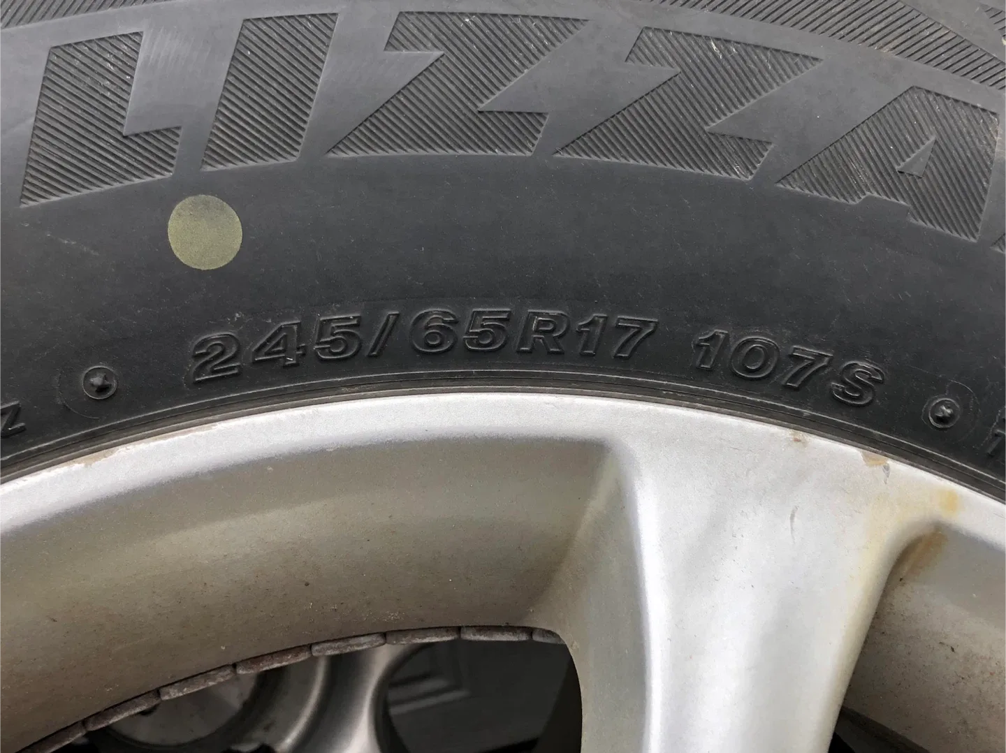 Bridgestone Blizzak Winter Tires on Sport Edition Rims image indicator(6)