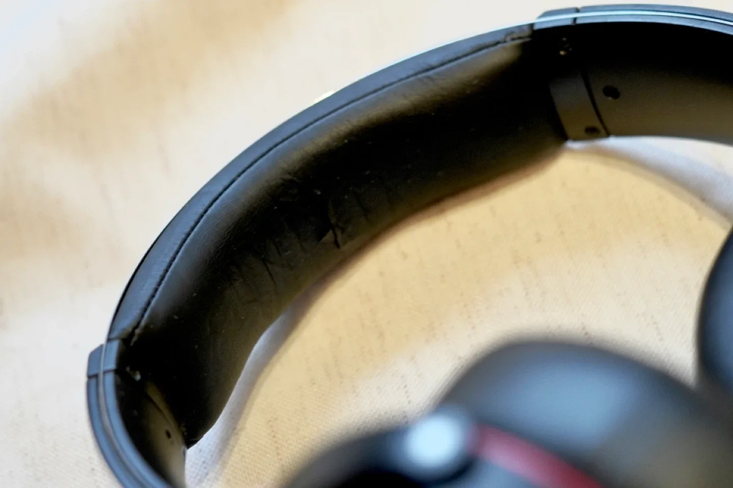 Sony MDR-XB950 Power Extra Bass Headphones image indicator(5)