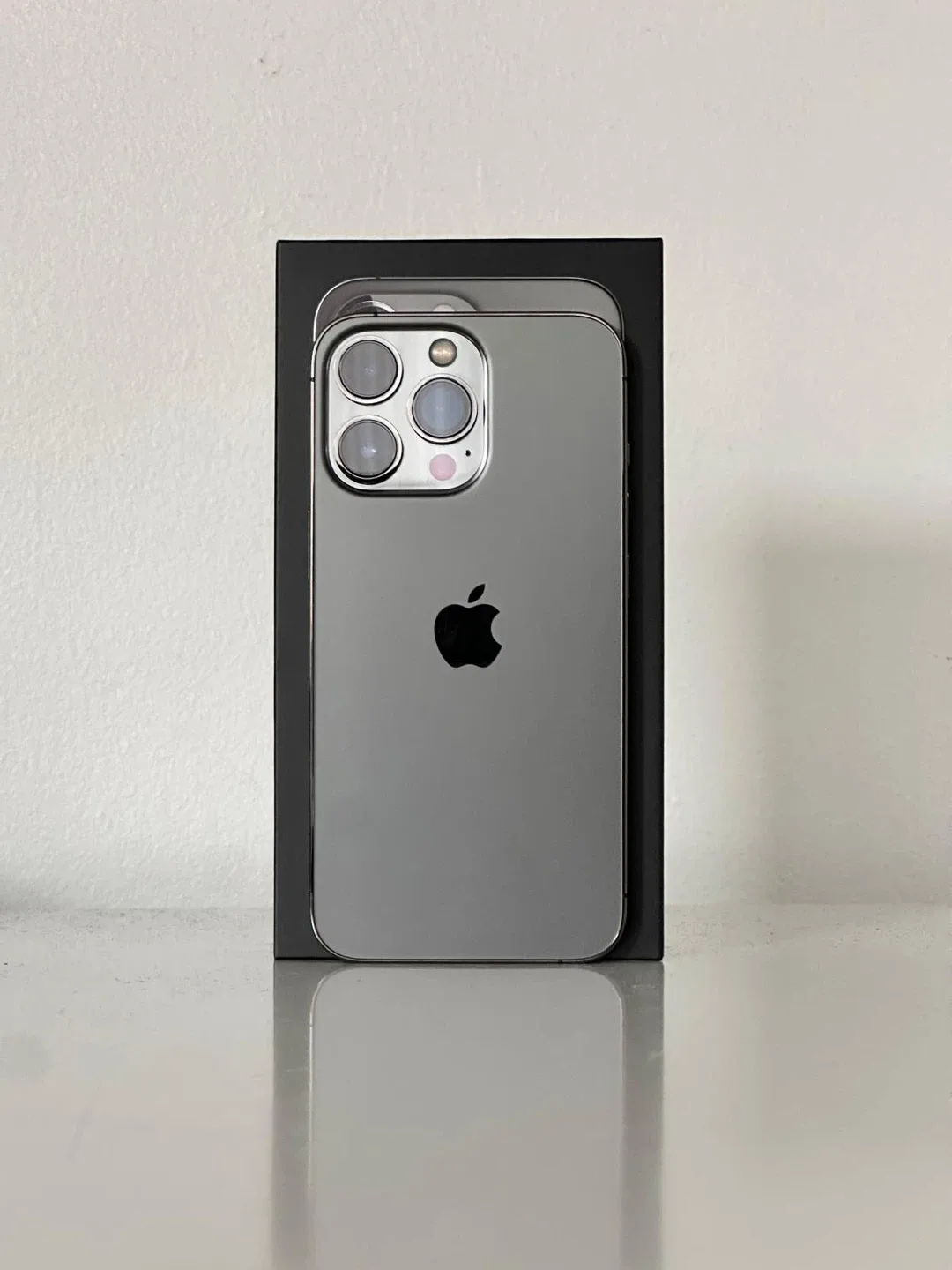 iPhone 13 Pro-MINT CONDITION