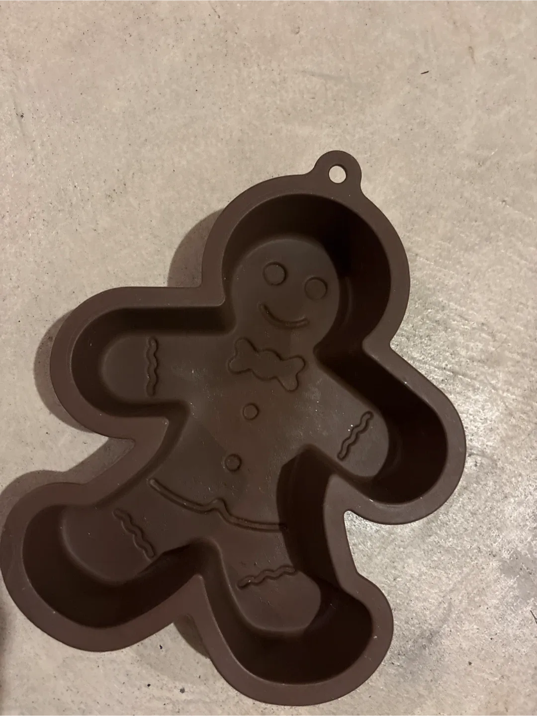 Gingerbread Man Silicone Baking Mold image indicator(2)