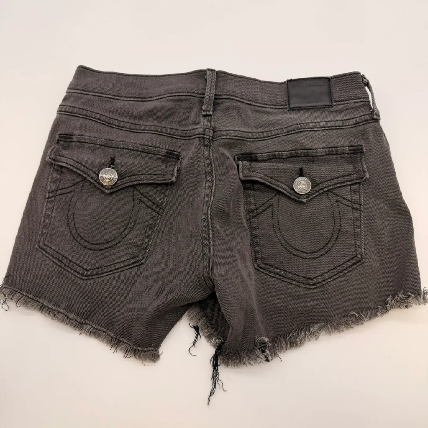 True Religion Grey Denim Shorts Size 26 image indicator(2)
