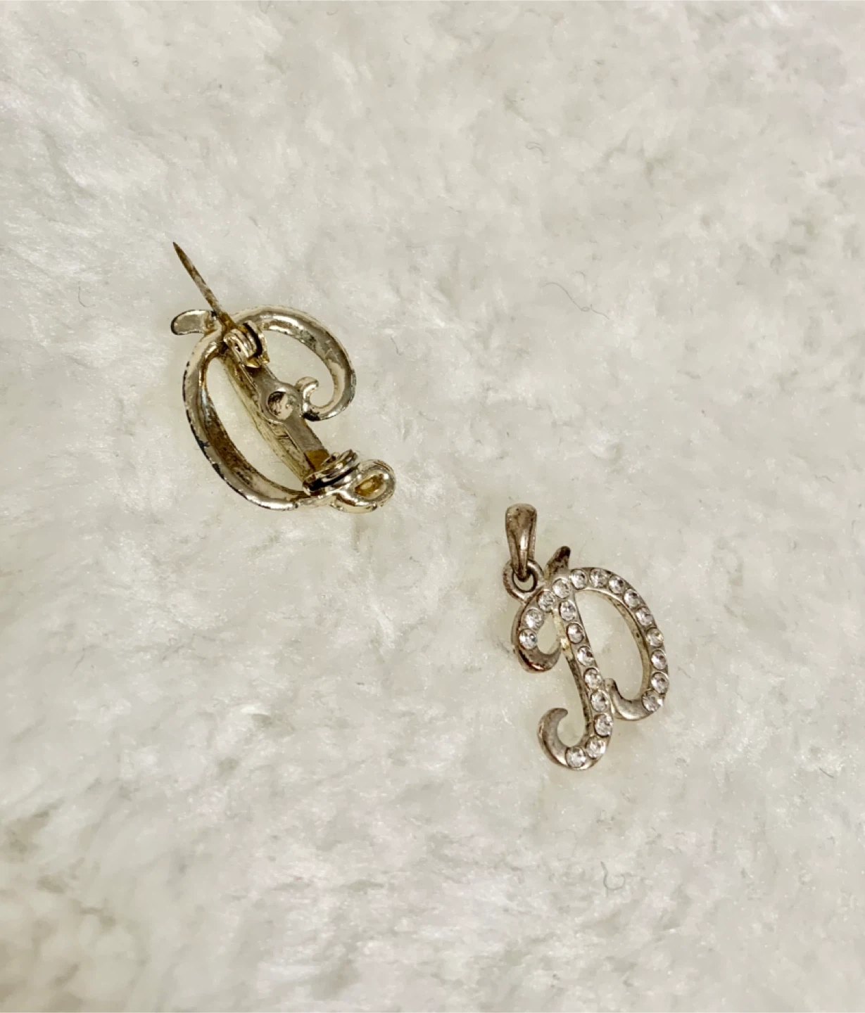 Vintage Initial 'D' Brooch and Pendant Set - photo 3