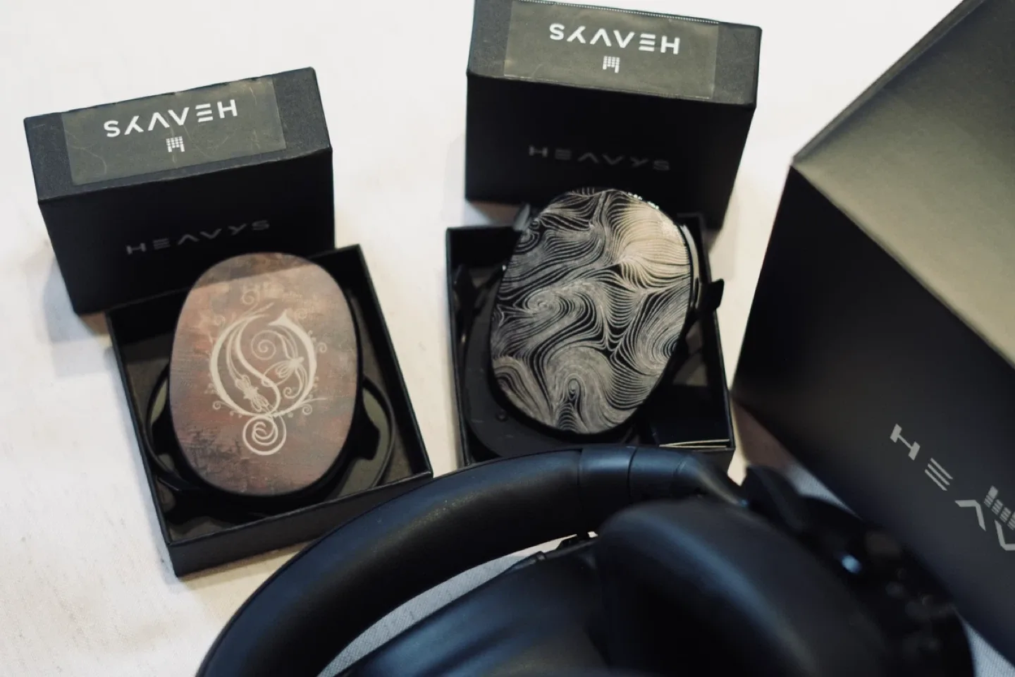 HEAVYS H1H metal headphone - specialized 4 drivers headphone. image indicator(4)