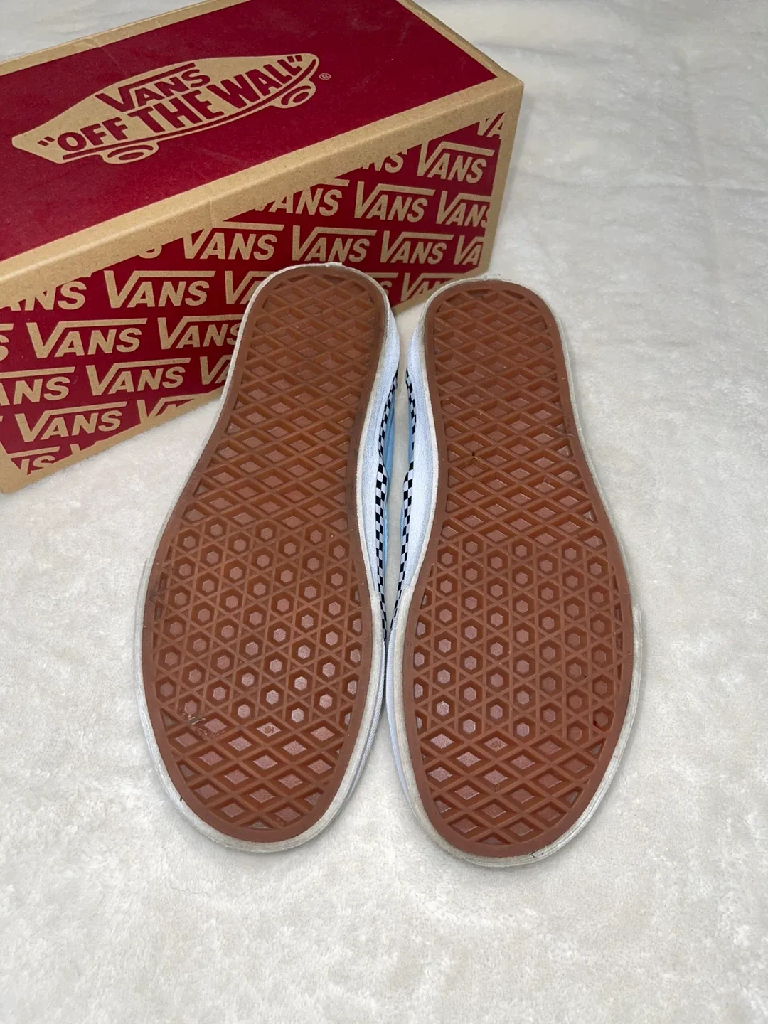 Vans Classic Slip-On Cool Blue, Size 5 (Women) image indicator(8)