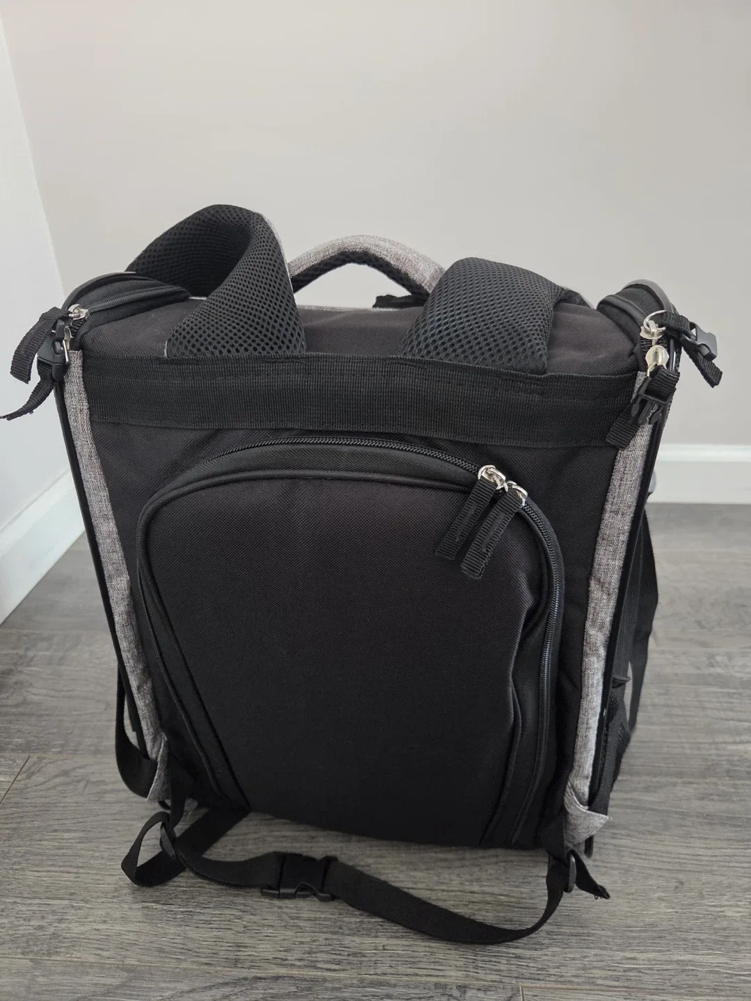 PetAmi Pet Carrier Backpack - Gray image indicator(6)