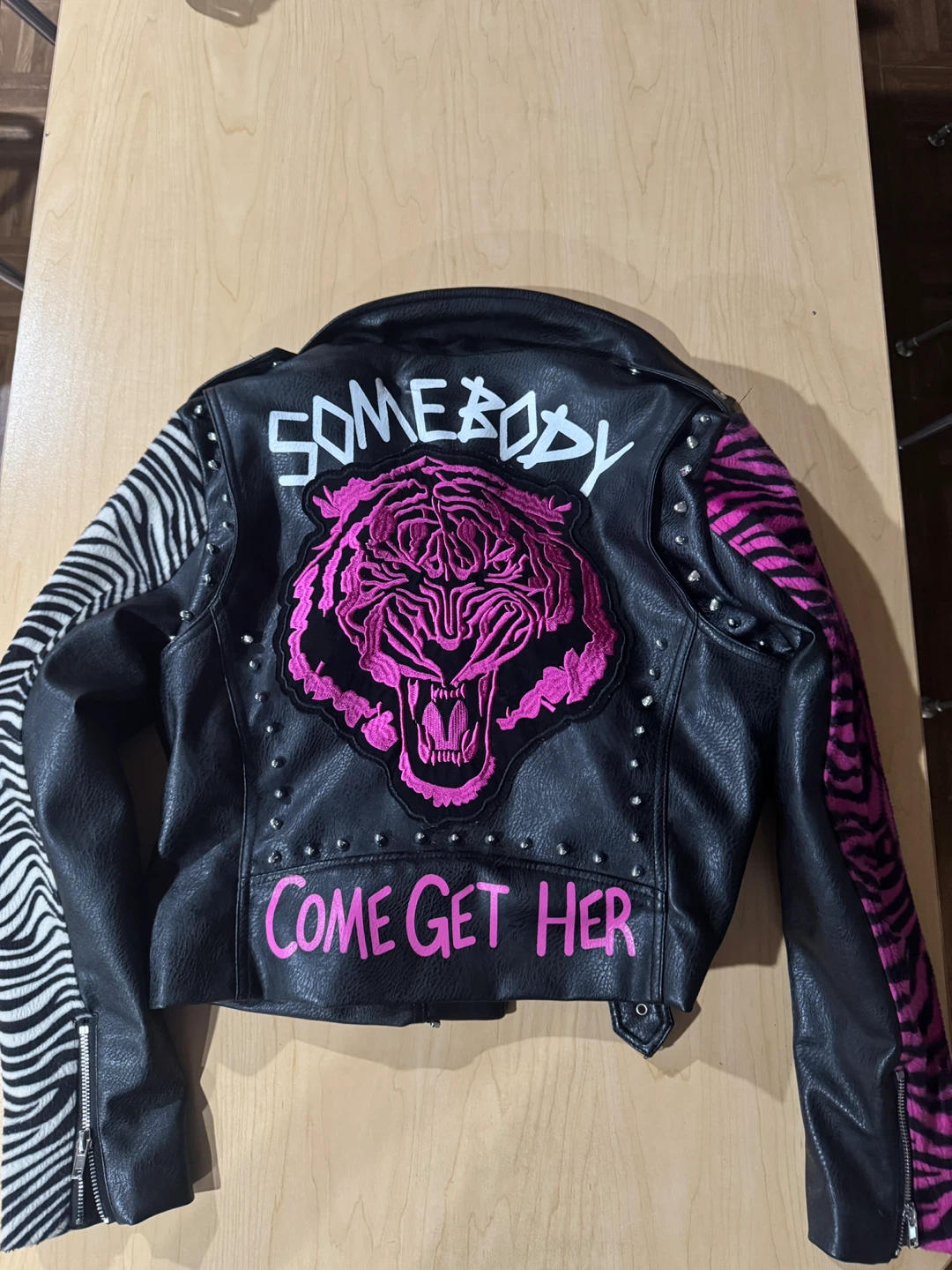Black/Pink Fashion Jacket Sz. L - photo 3