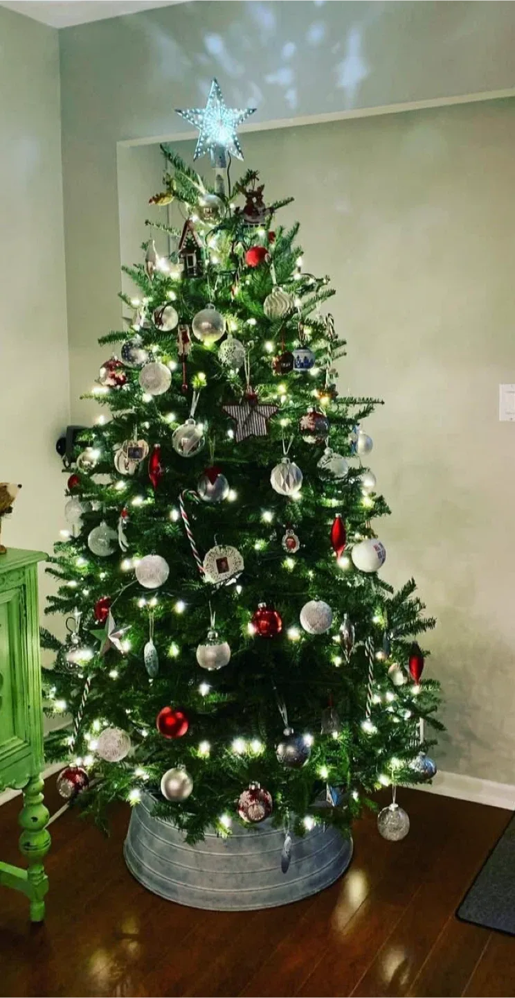 Christmas tree metal collar and tree stand