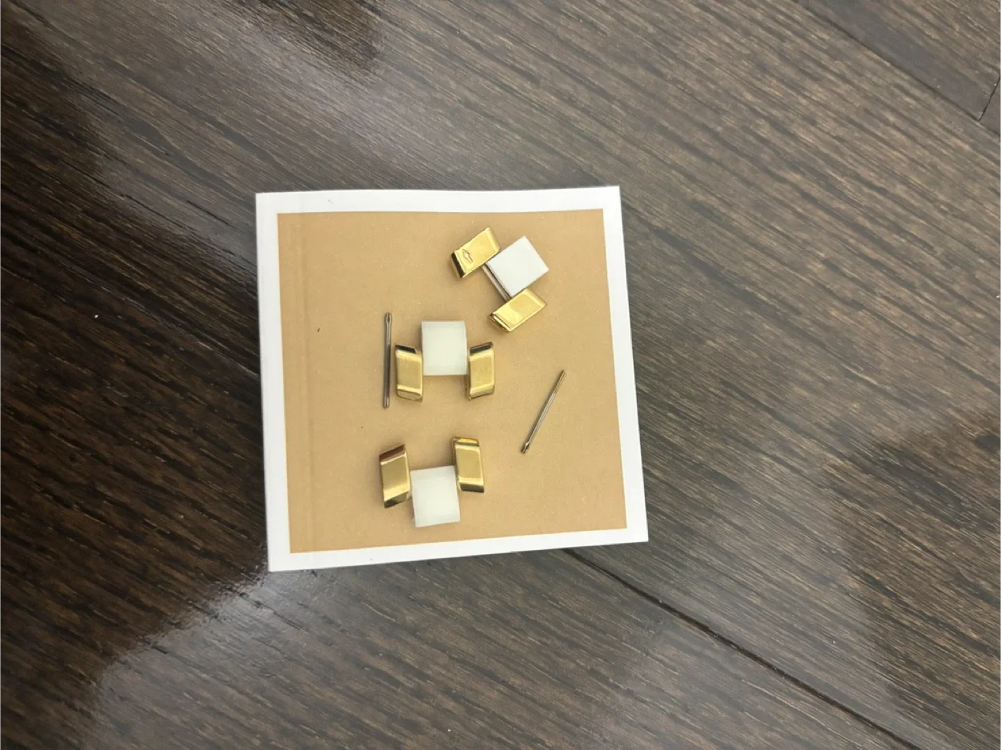 Michael Kors Gold & White Watch image indicator(4)