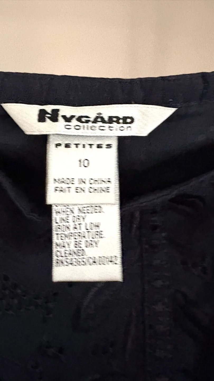 Nygard Collection Black Eyelet Skirt - Size 10 image indicator(5)