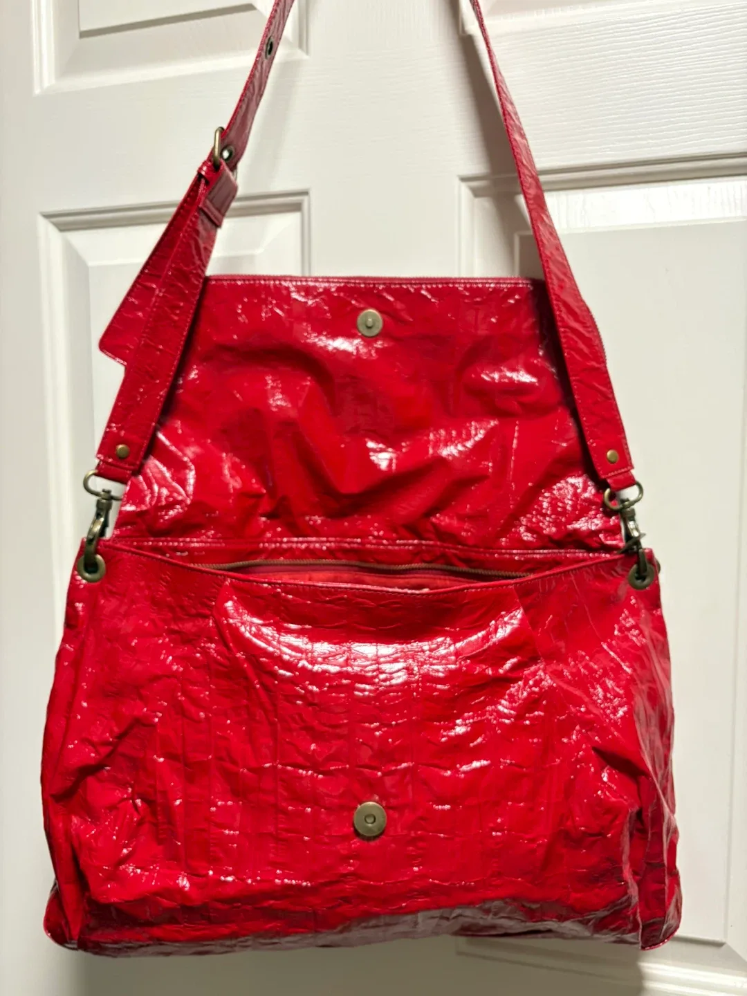 Matt & Nat Red Satchel Bag image indicator(6)