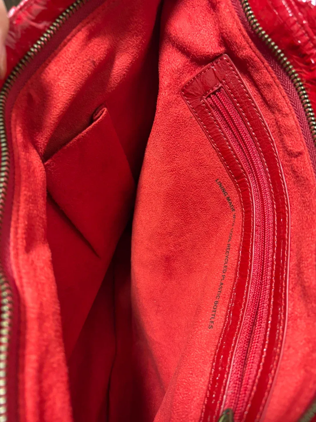 Matt & Nat Red Satchel Bag image indicator(8)