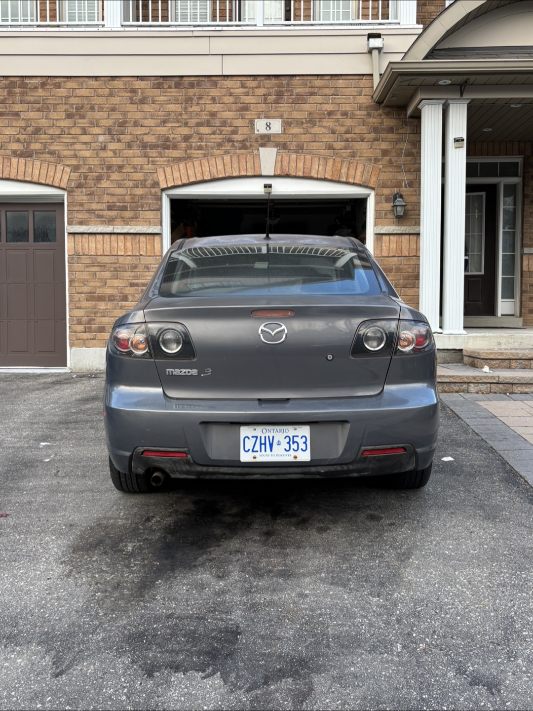 Mazda 3 Sedan - Grey - photo 4