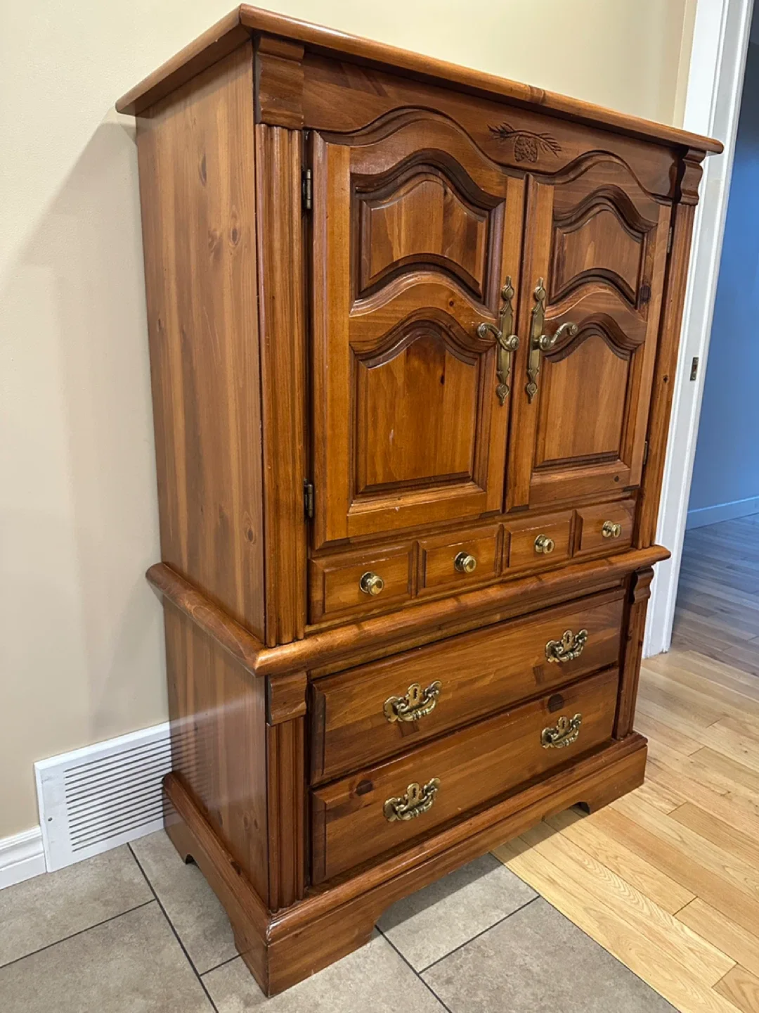 Vintage Solid Wood Daveluyville Tallboy Dresser (CAN DELIVER) image indicator(2)