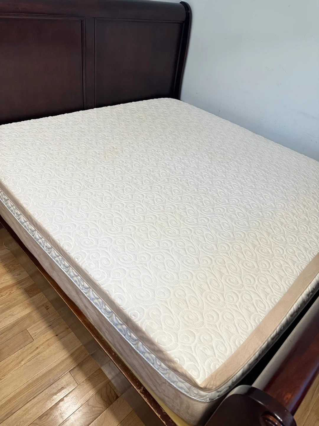 Tempur-Pedic Rhapsody Breeze King Size Mattress (CAN DELIVER) image indicator(6)