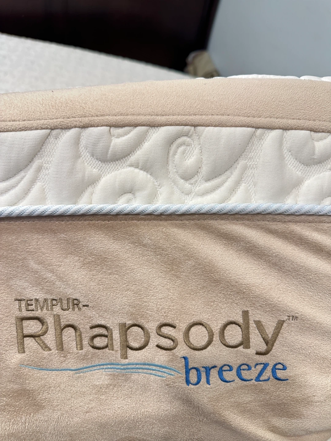 Tempur-Pedic Rhapsody Breeze King Size Mattress (CAN DELIVER)