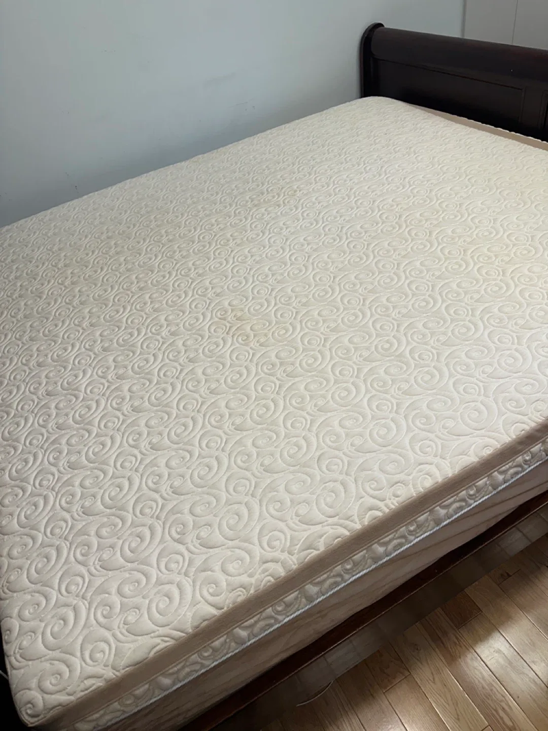 Tempur-Pedic Rhapsody Breeze King Size Mattress (CAN DELIVER) image indicator(7)