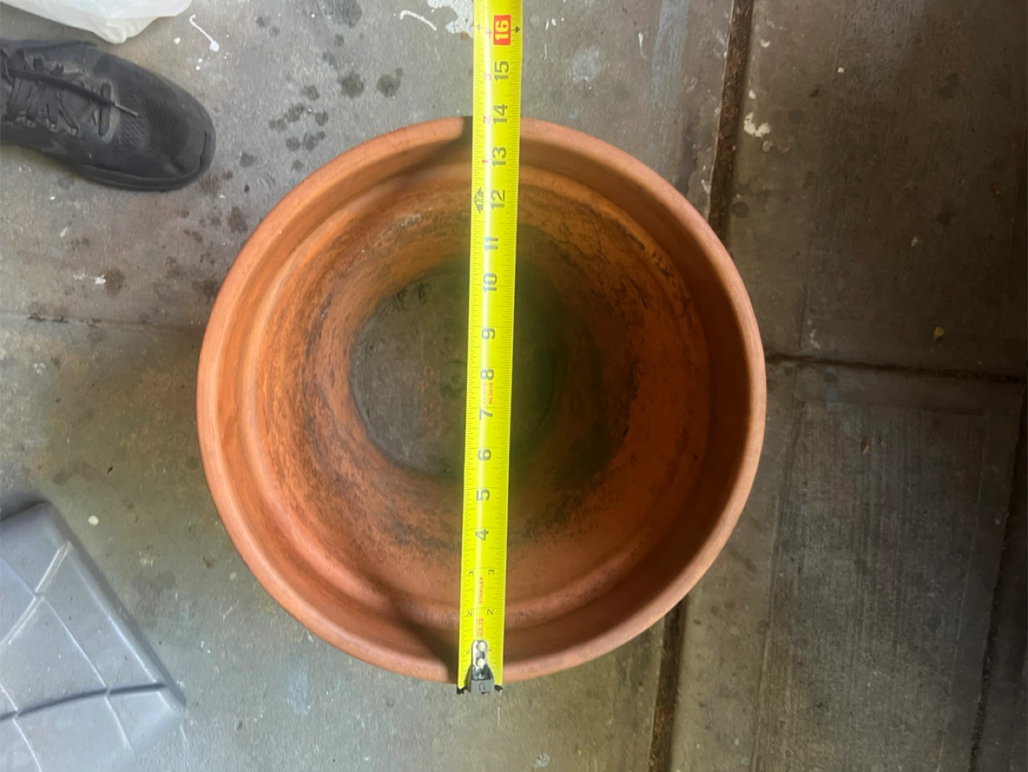 Terracotta Clay Plant Pot - 14 inch diameter - photo 3