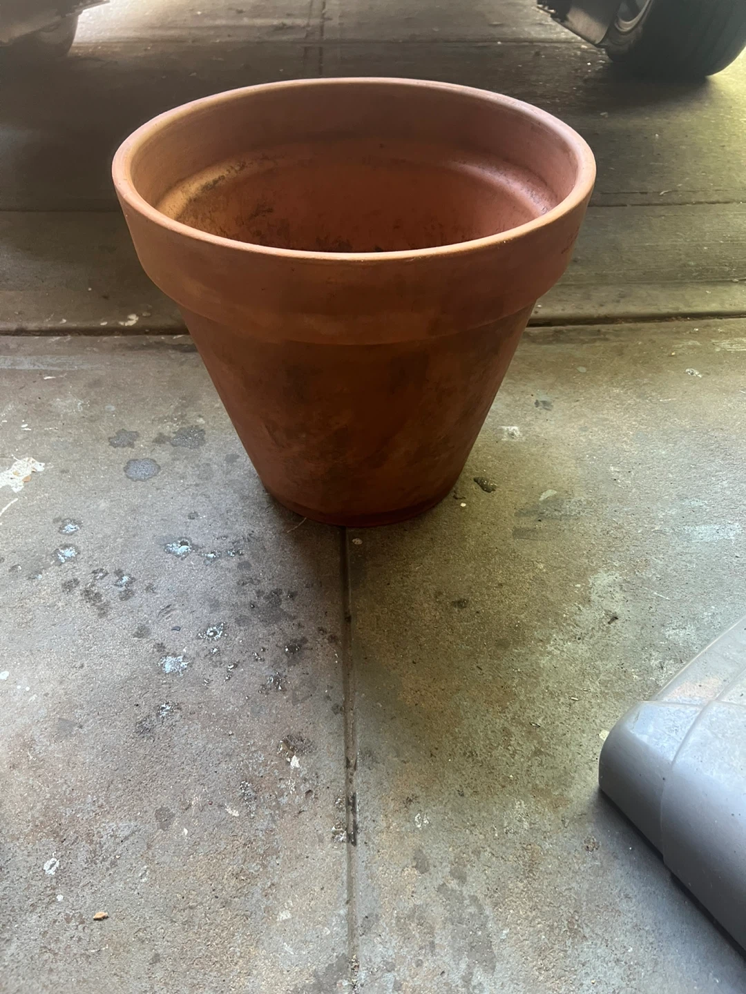 Terracotta Clay Plant Pot - 14 inch diameter