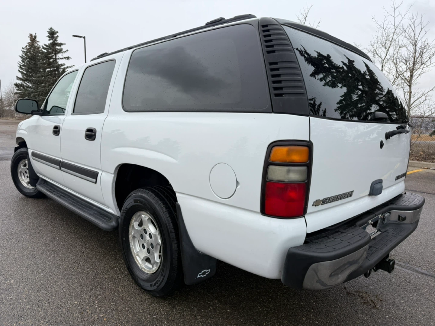 2005 Chevrolet Suburban LT - photo 3