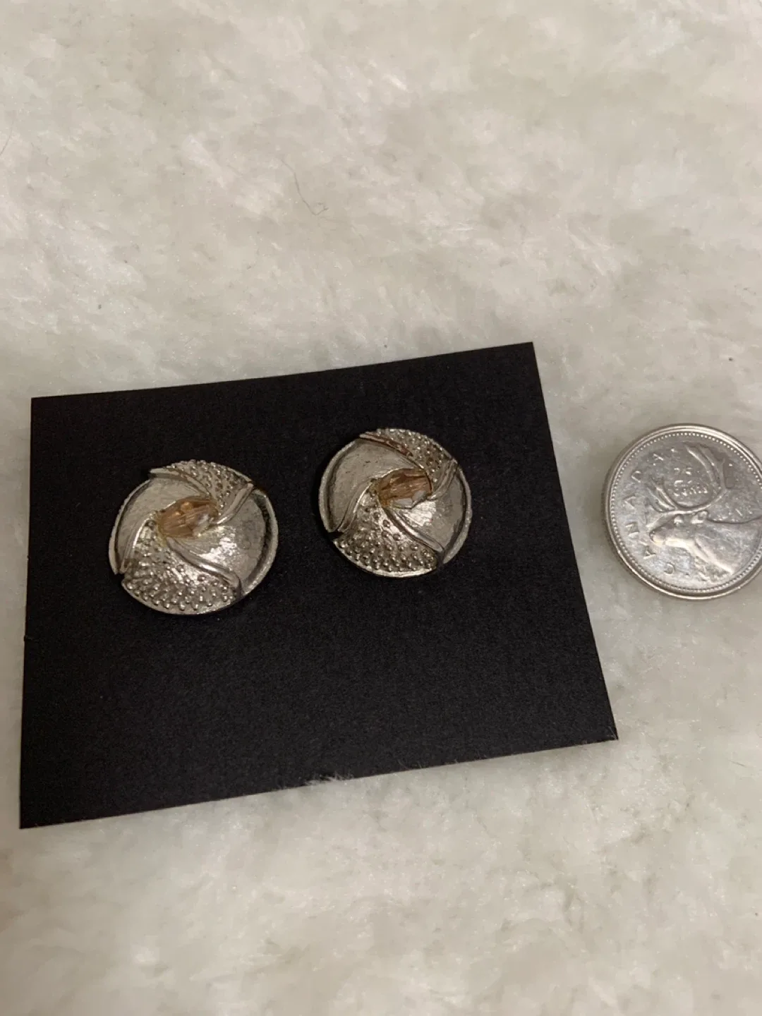 Vintage Silver Tone Clip On Earrings image indicator(2)