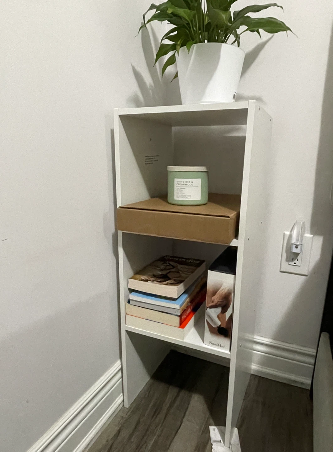 White Shelf Unit - photo 2