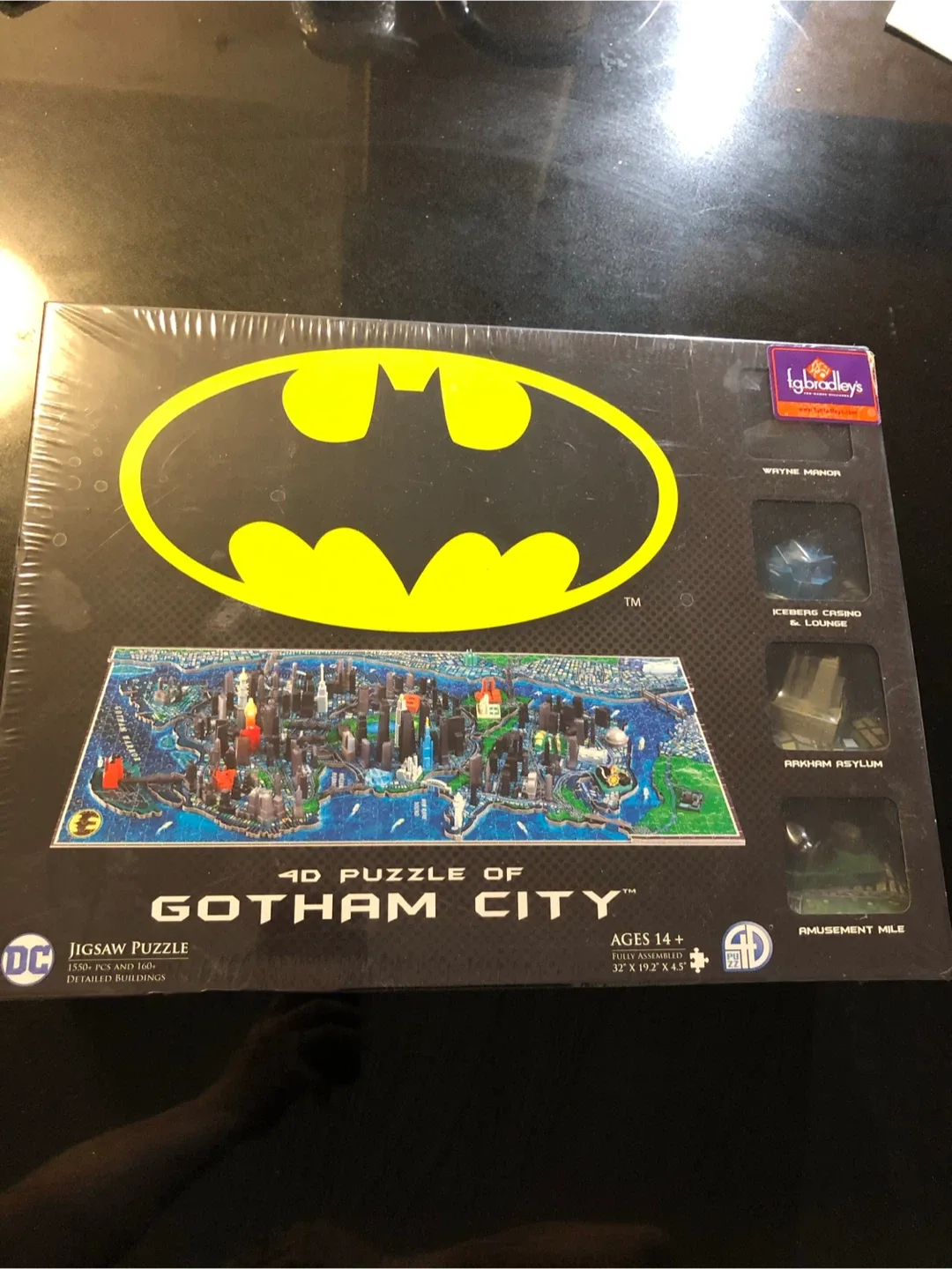 BNIB Batman 4D Puzzle of Gotham City