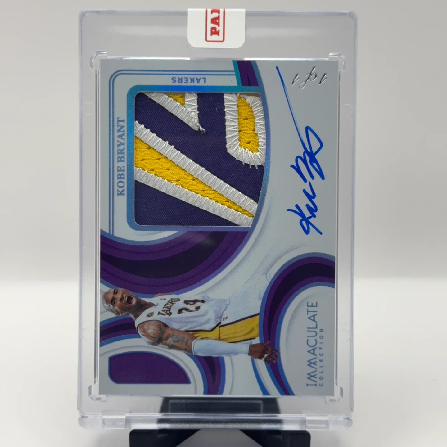 Kobe Bryant 1/1 Immaculate Collection Premium Patch Auto thumbnail