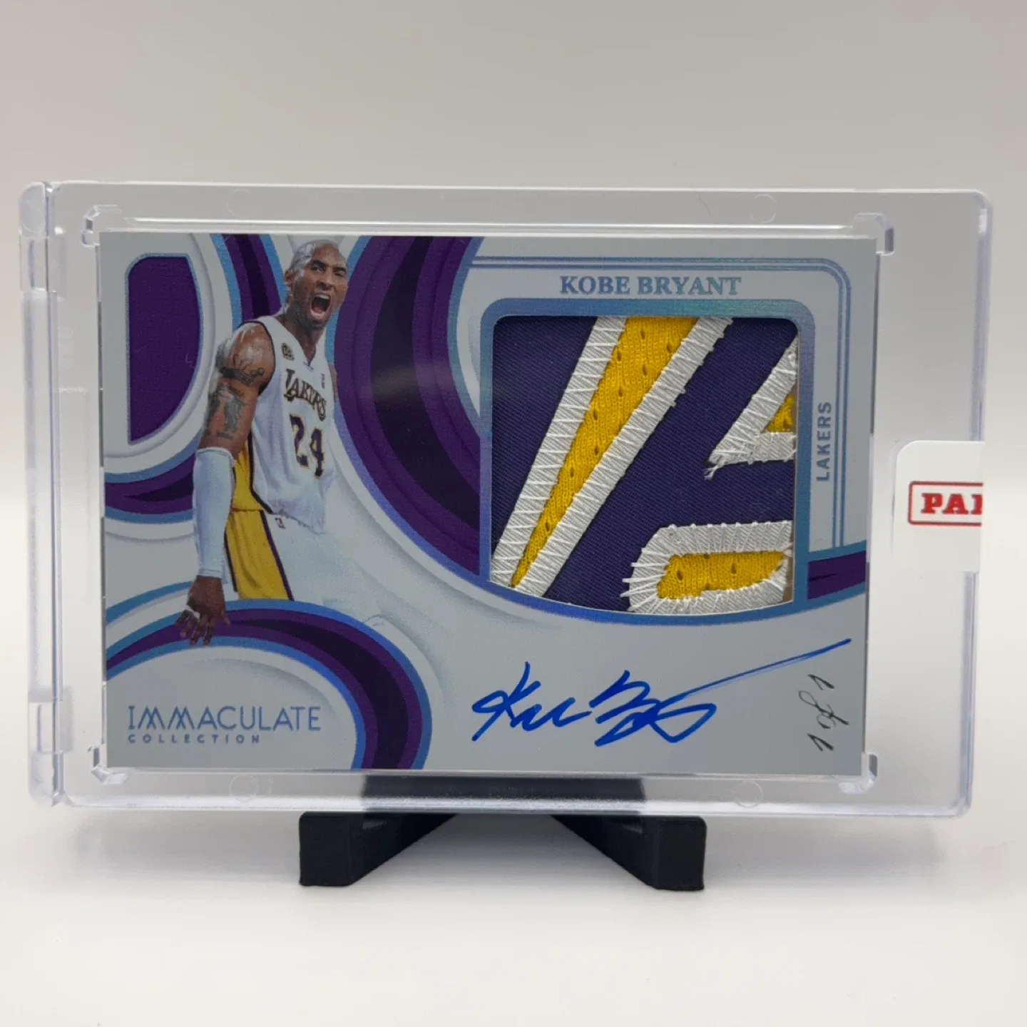 Kobe Bryant 1/1 Immaculate Collection Premium Patch Auto image indicator(2)
