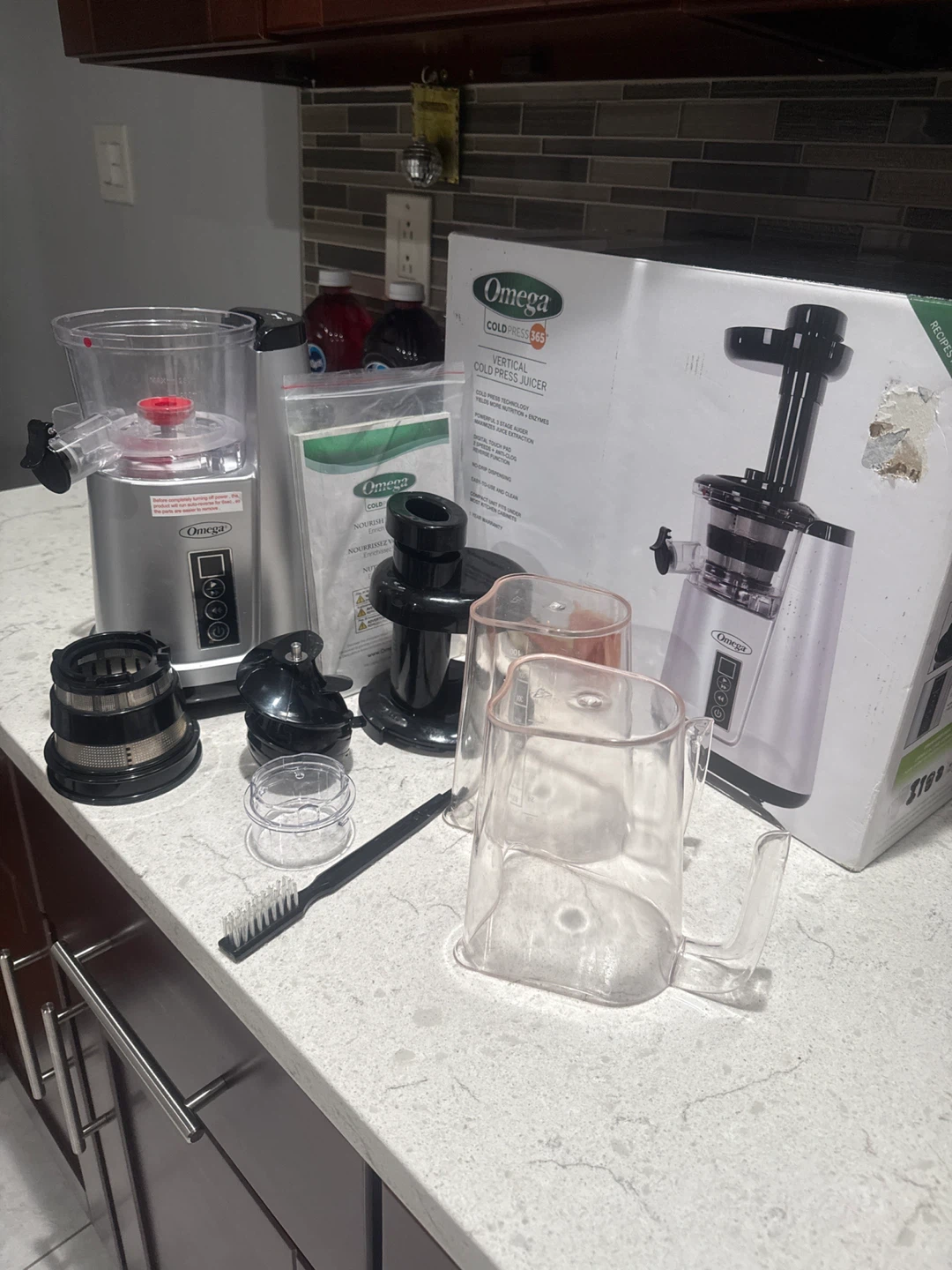 Omega Cold Press 365 Vertical Juicer - photo 3