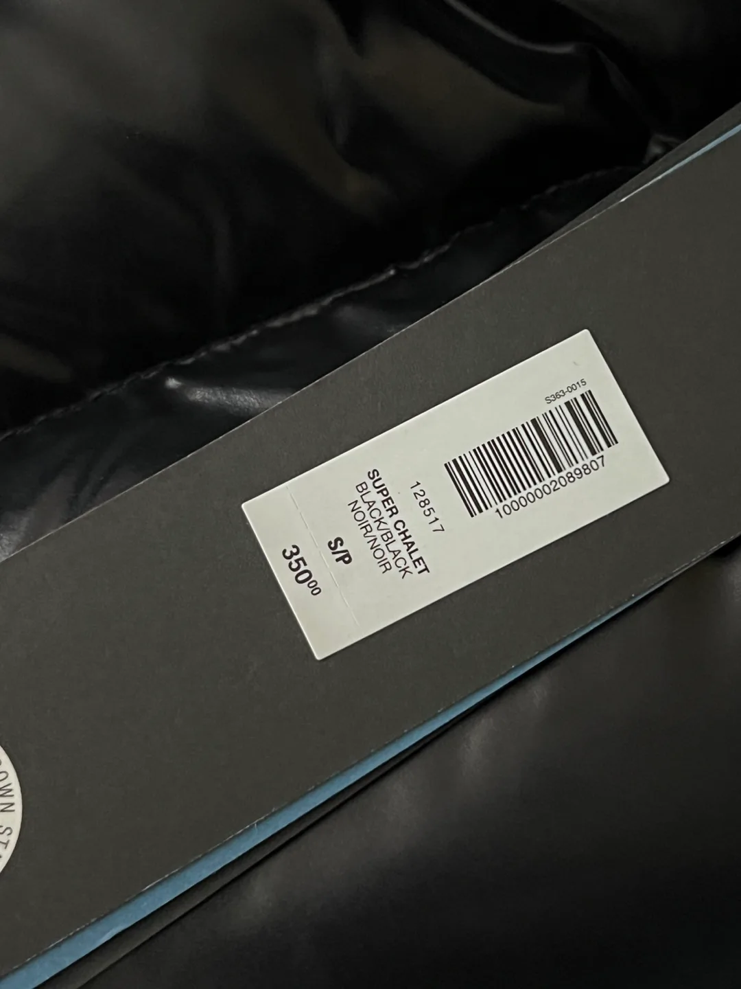 Aritzia Super Chalet Puff Hi Gloss Jacket, Black, Size Small image indicator(3)