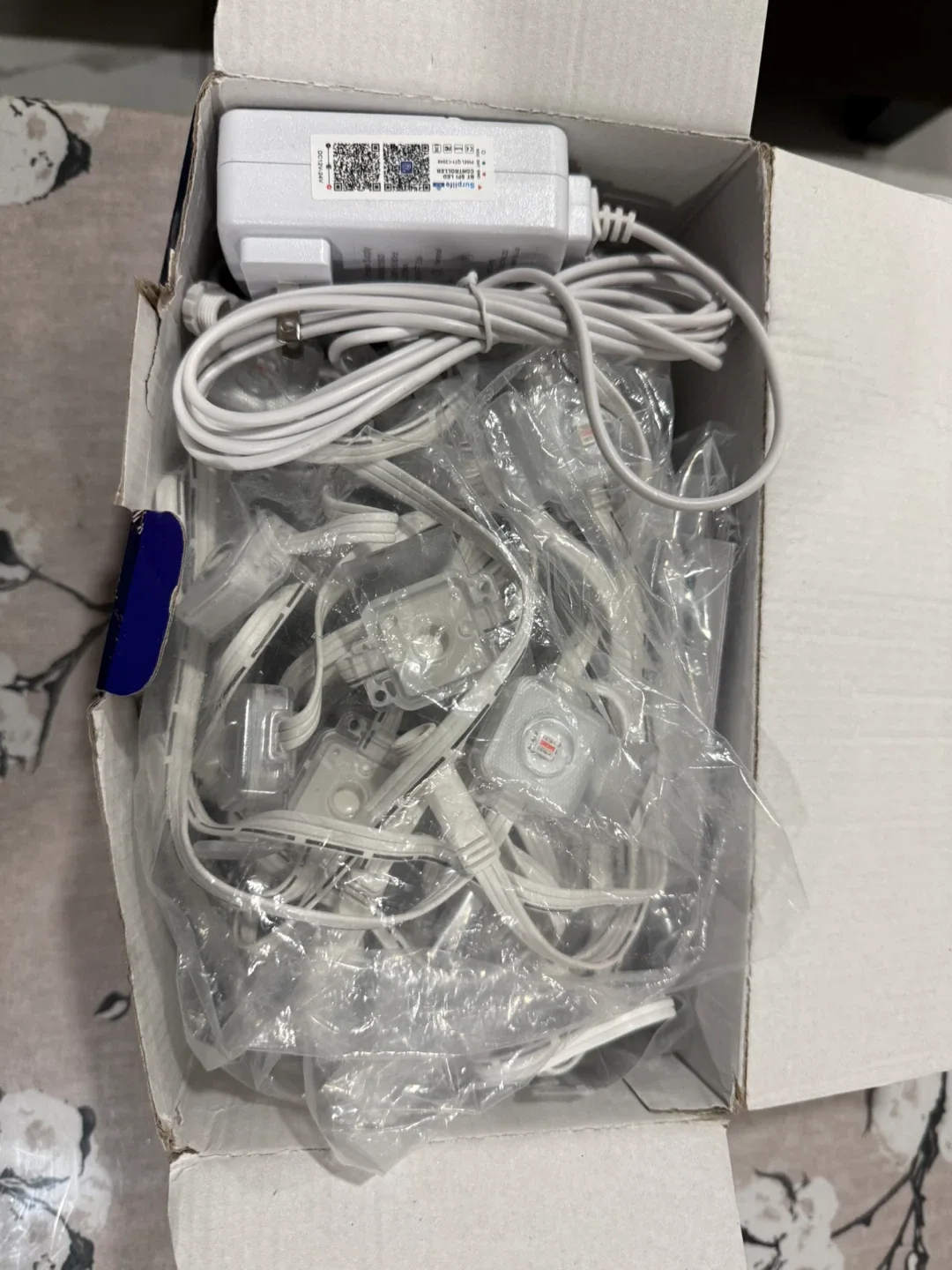 Permanent Outdoor Lights, 100Ft IP67 Waterproof Smart RGB image indicator(10)