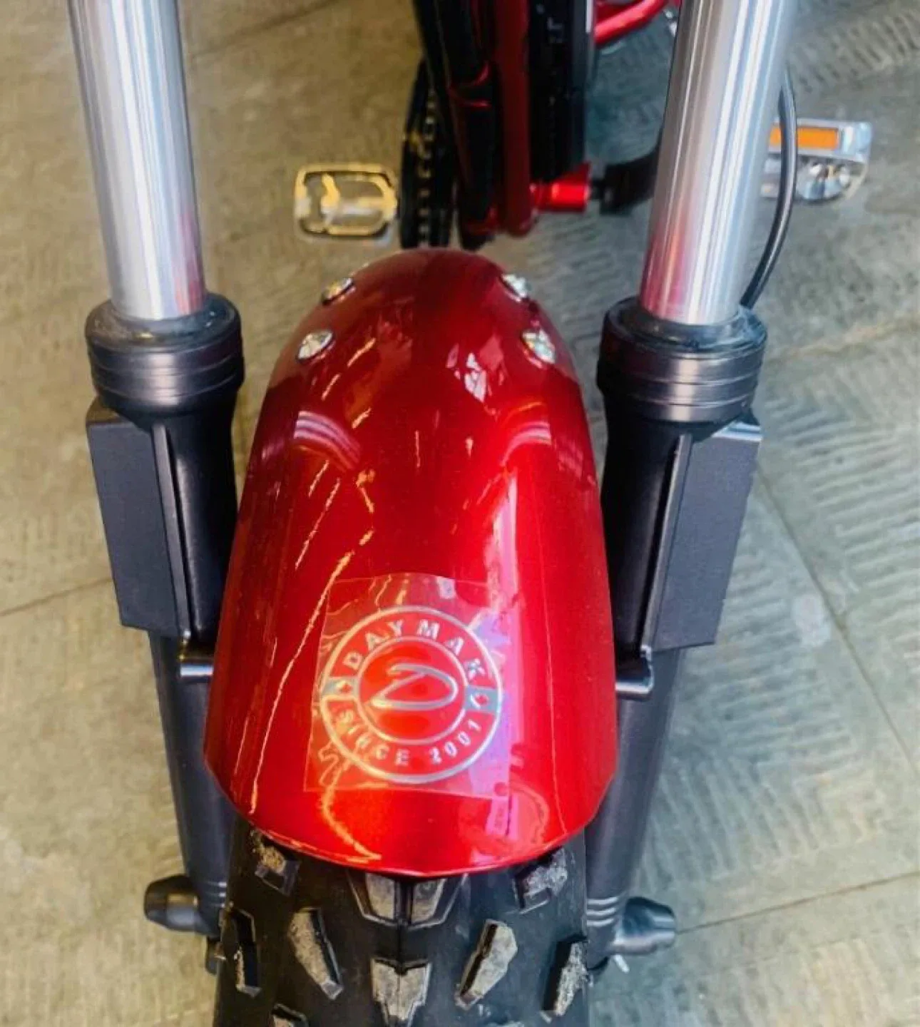 Daymak Red Electric Bicycle image indicator(6)