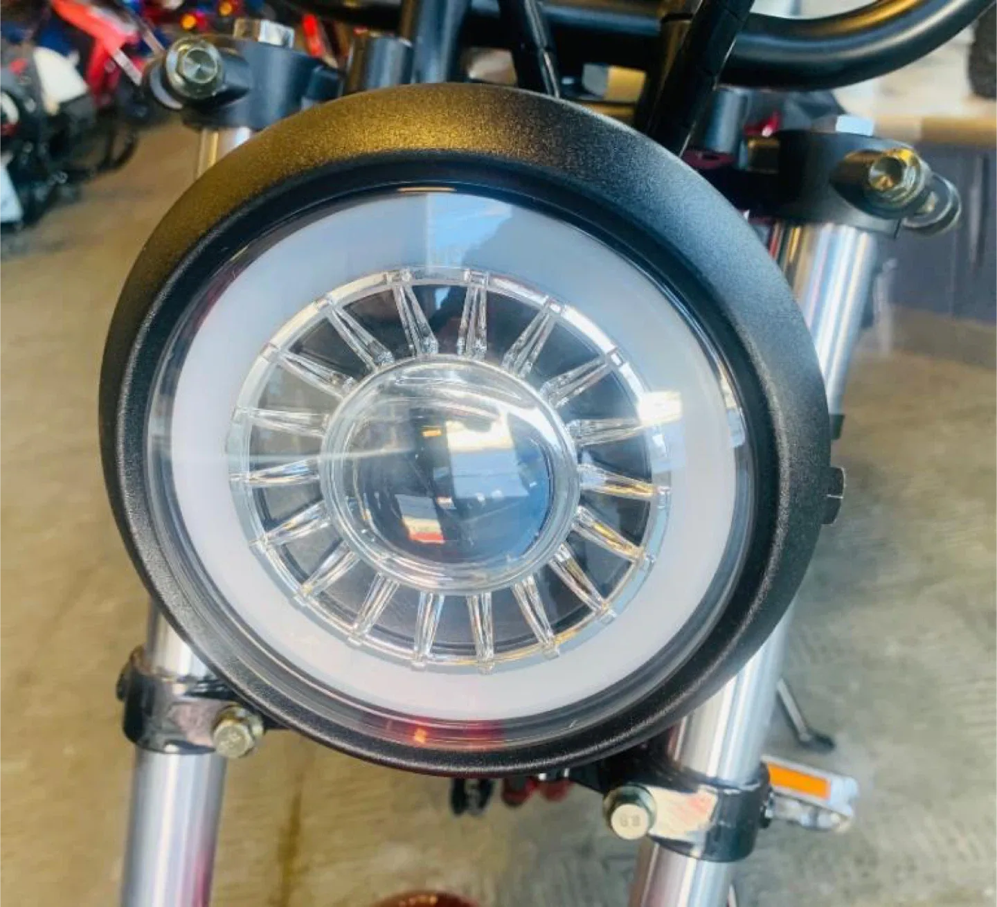 Daymak Red Electric Bicycle image indicator(3)