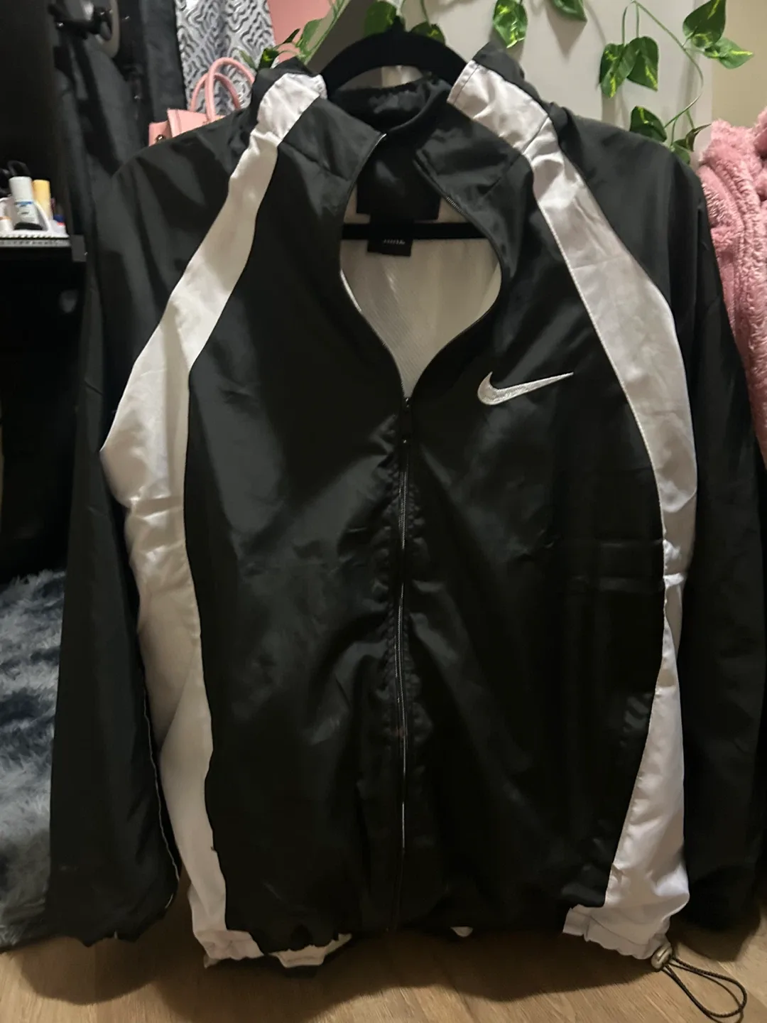 Nike Black & White Windbreaker Jacket image indicator(2)