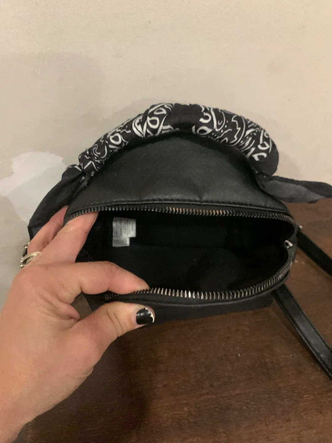 Small backpack image indicator(5)