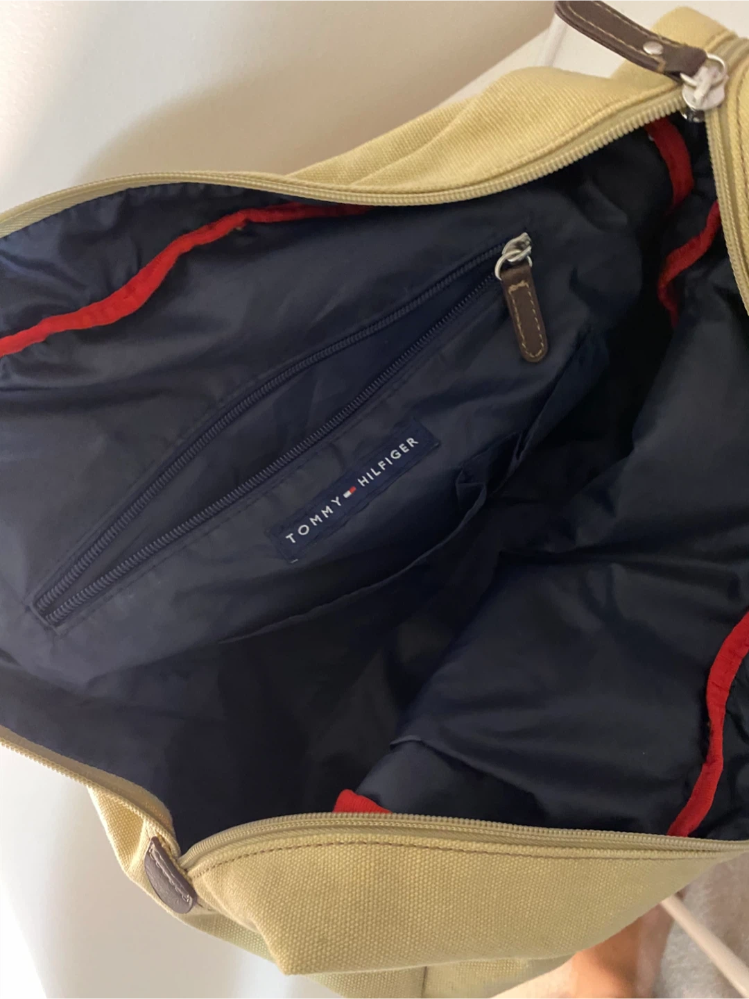 Tommy Hilfiger Beige Duffle Bag - photo 2