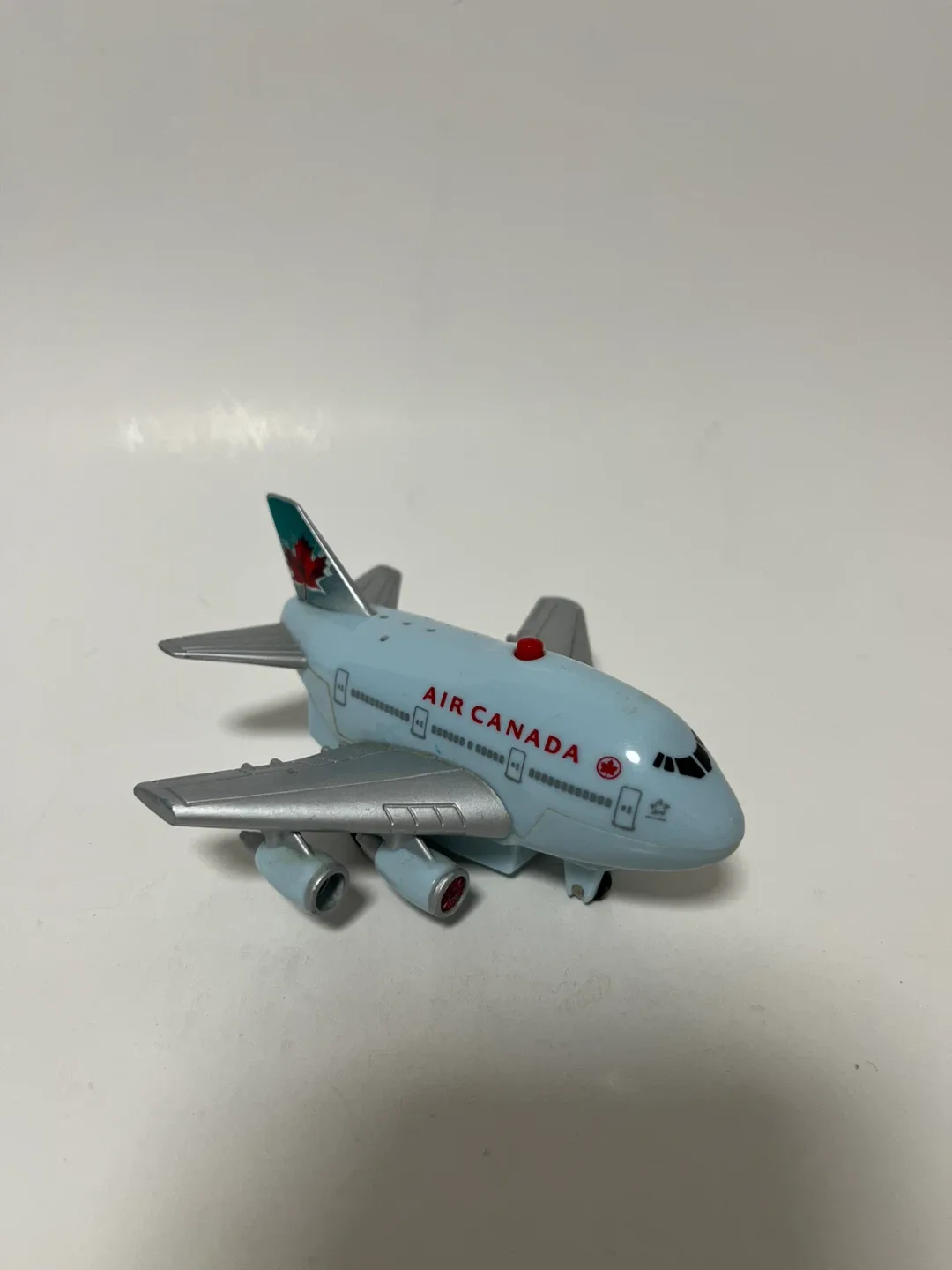 Air Canada pull back lights and sound image indicator(2)