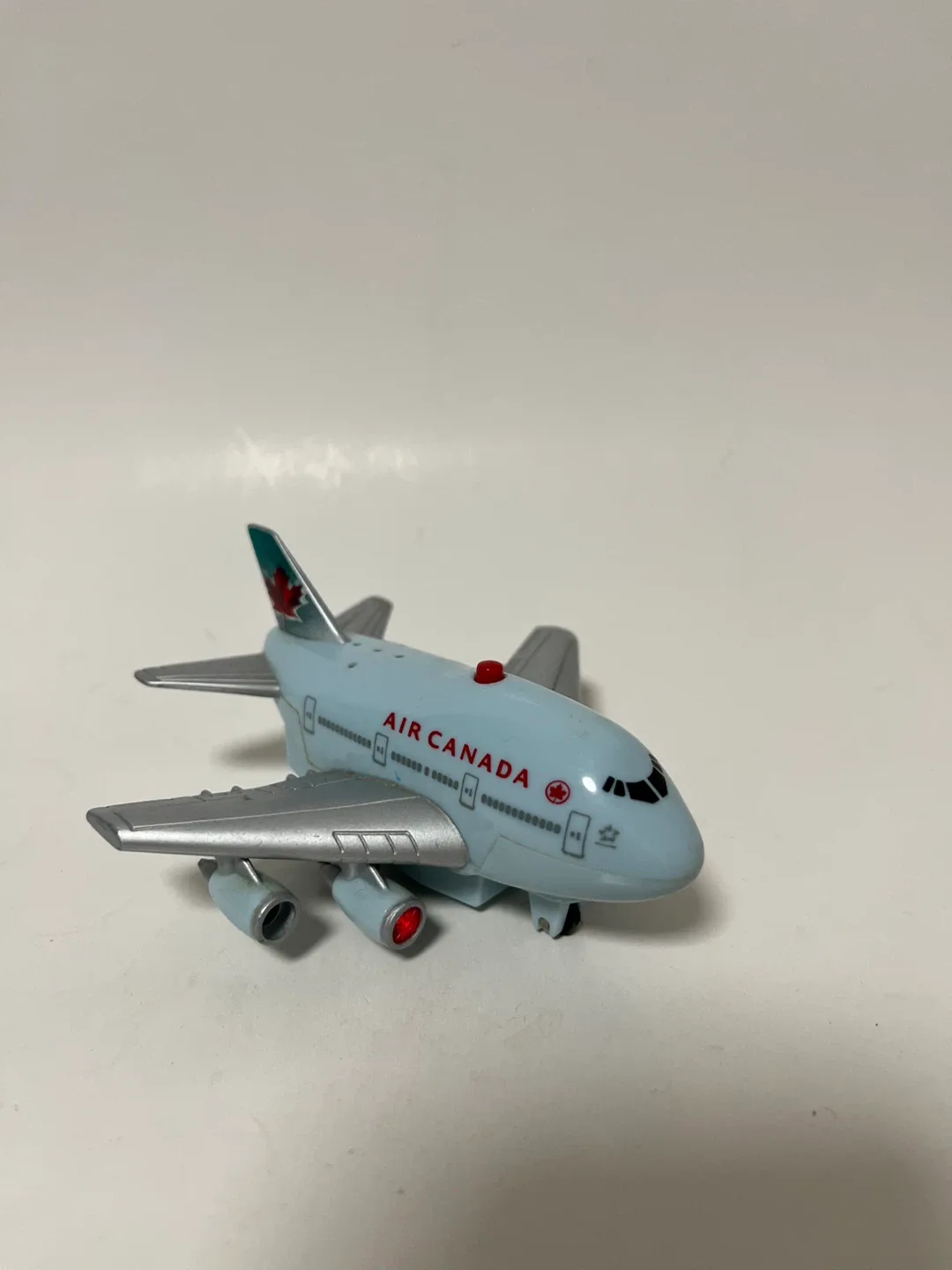 Air Canada pull back lights and sound image indicator(4)