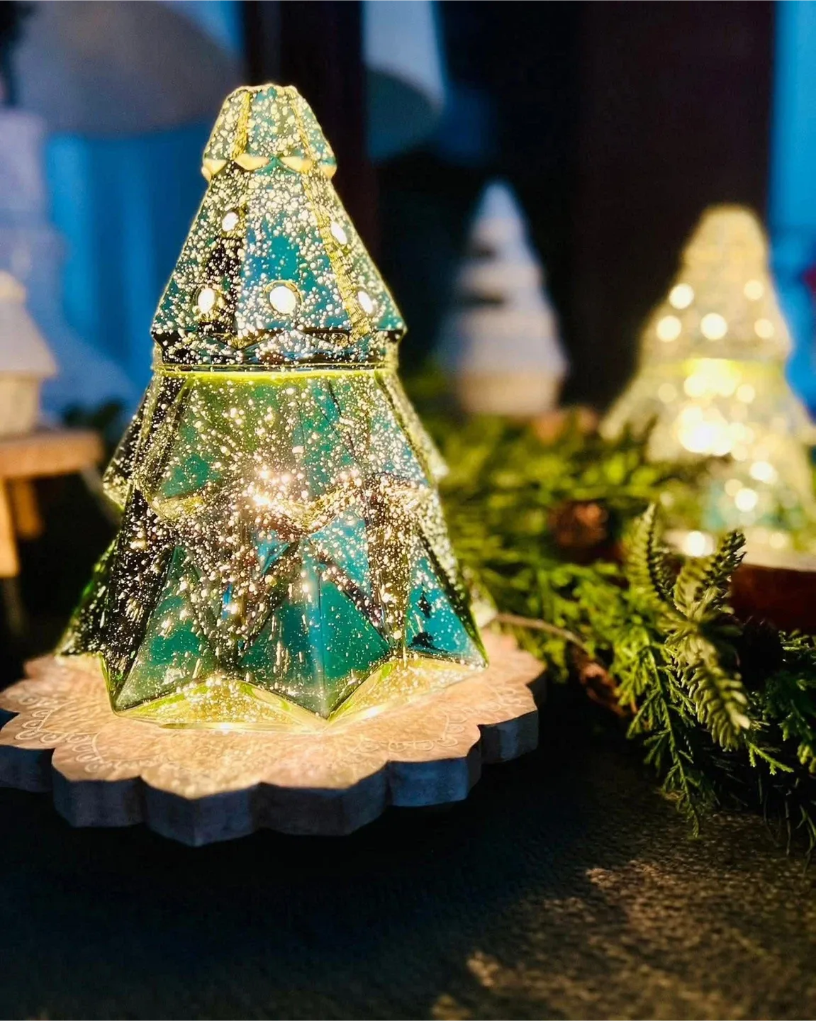 🎄Light Up the Season Warmer🎄