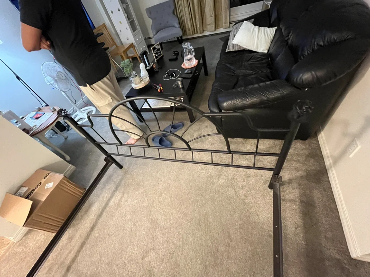 Queen Metal Bed Frame image indicator(3)