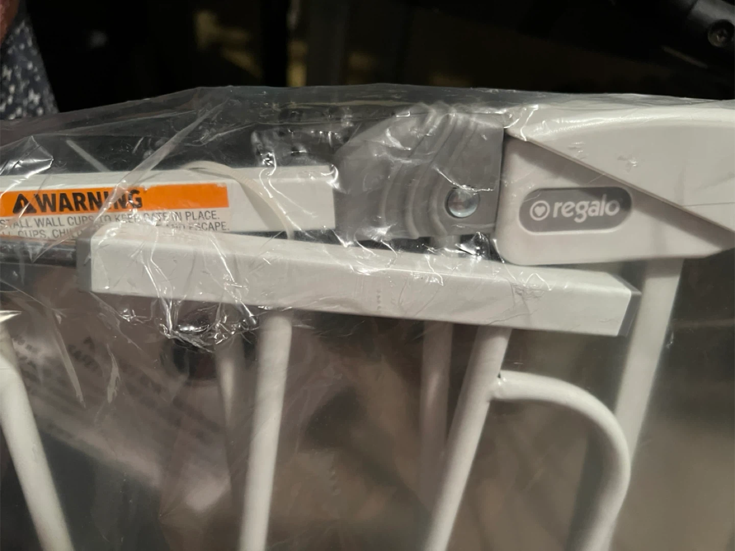 Regalo Easy Step Metal Walk Through Safety Gate - White - photo 2