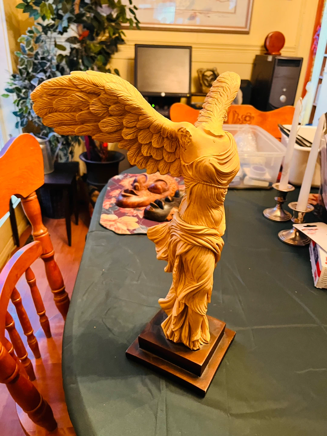 Winged Victory of Samothrace Statue - photo 3