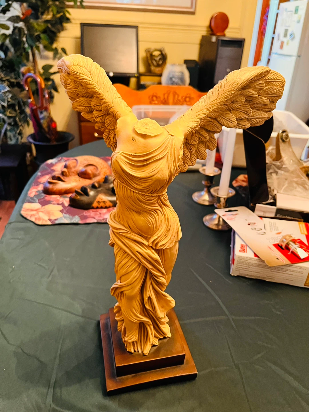 Winged Victory of Samothrace Statue - photo 5