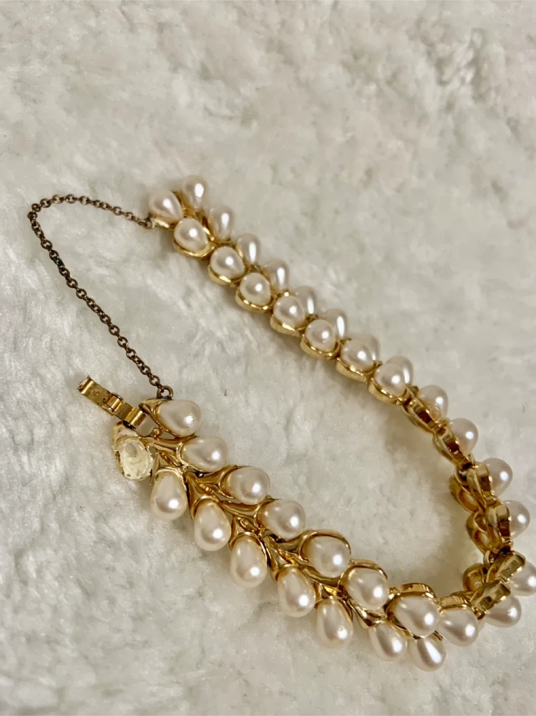 Vintage Crown Trafari Gold Tone & Faux Pearl Bracelet image indicator(3)