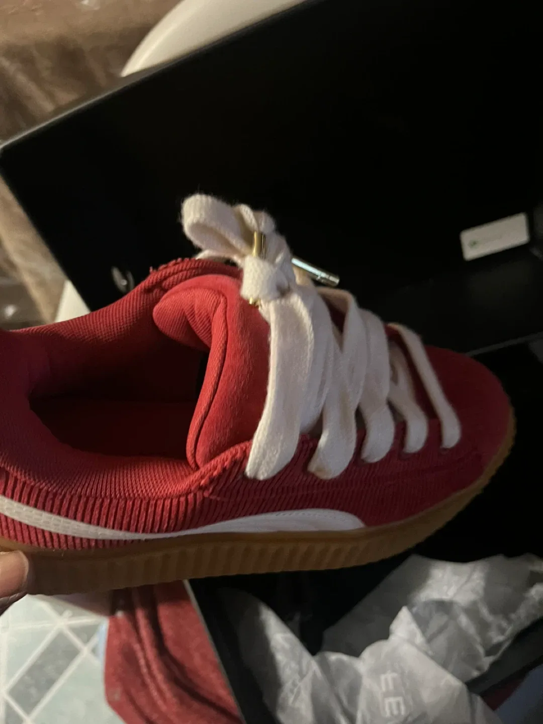 Puma x Fenty Red Corduroy Sneakers image indicator(3)
