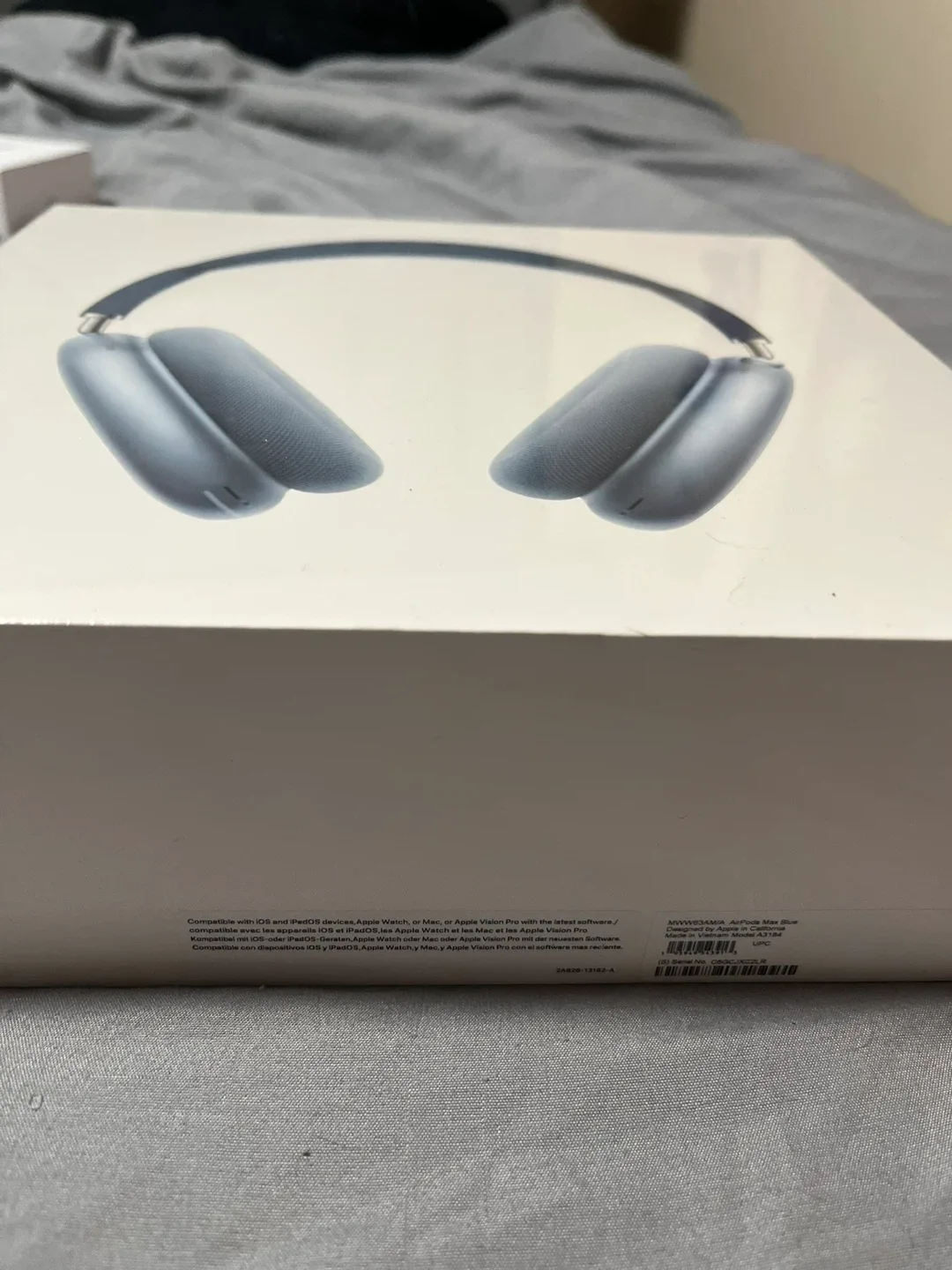 Apple AirPods Max - with Box! image indicator(2)