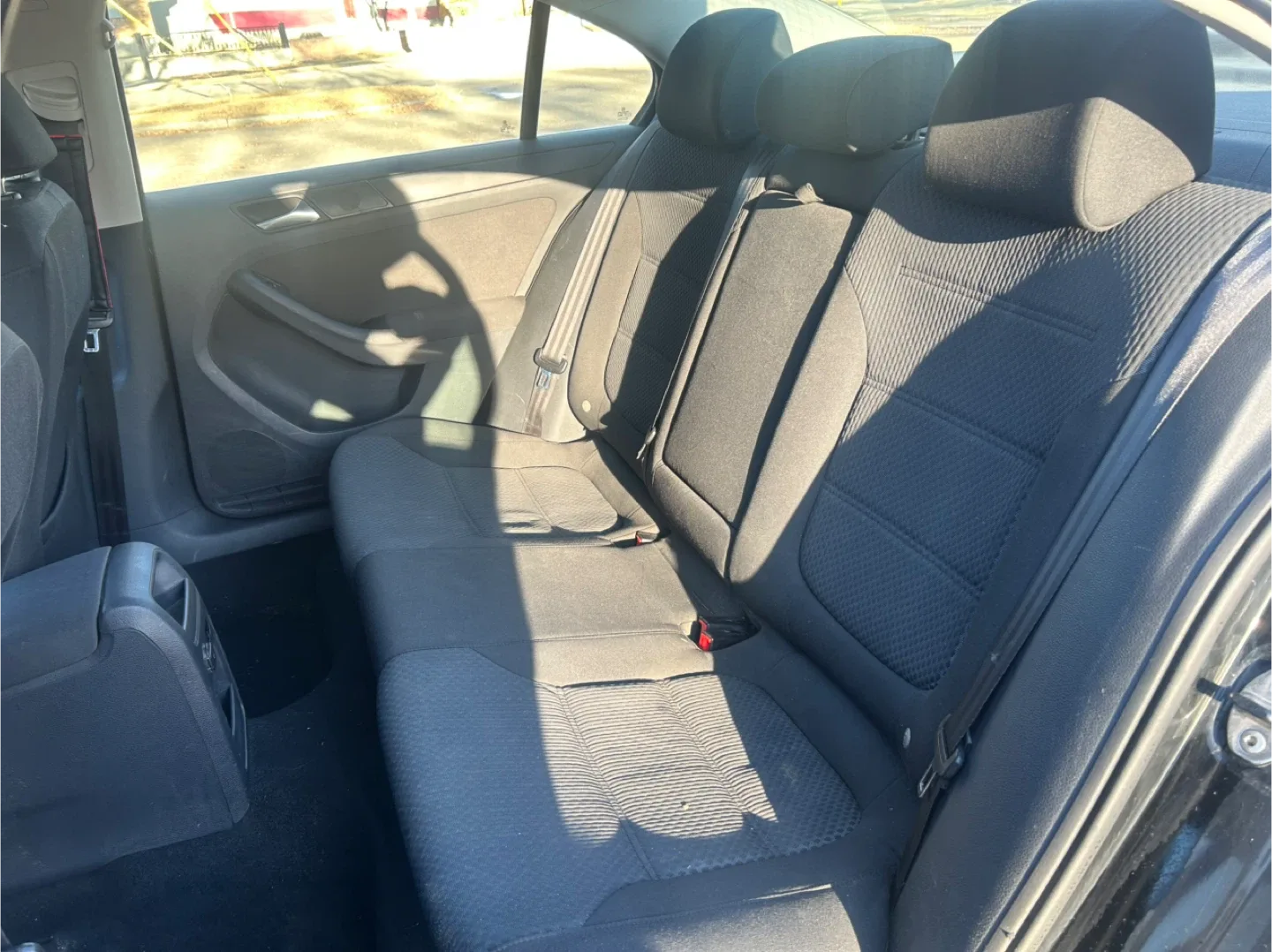 Volkswagen Jetta - Black Sedan image indicator(5)